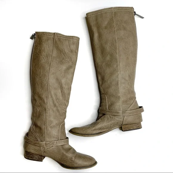 Breckelle’s Outlaw Taupe Knee High Western Boots Faux Leather Zippered Size 8 - Picture 3 of 10